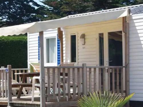Mobil-home avec terrasse - 6 pers. - API-1-52-2814