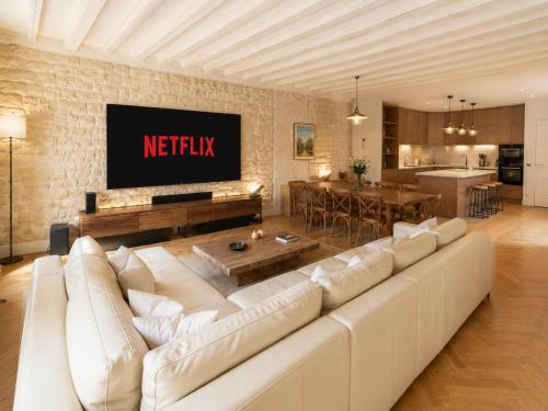 Le Marais Luxe - Modern 2-Bedroom Apartment