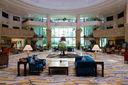 Lobby, Le Royal Méridien Chennai in Chennai