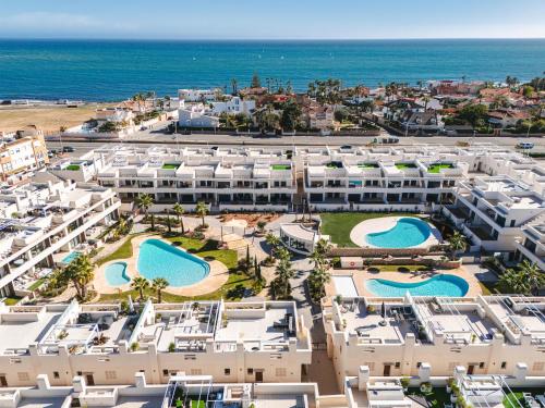 Mediterranean Gardens – khách sạn tại Torrevieja