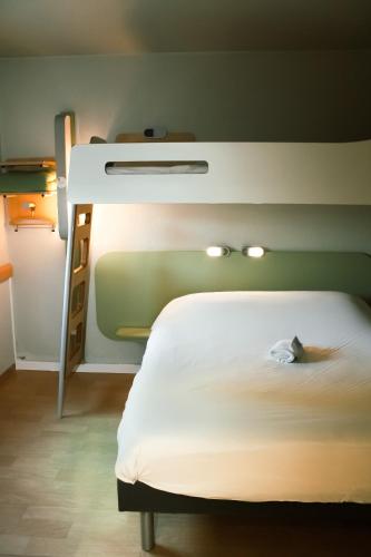ibis budget Saint-Omer Centre - image 13