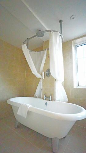 Grovefield House Hotel in Slough