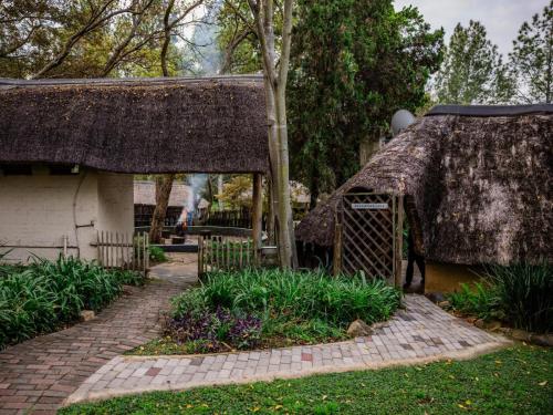 Comoditats, Pinewood Cottages in Lanseria