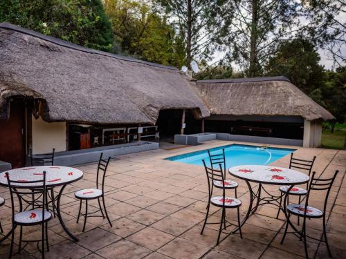 Piscina, Pinewood Cottages in Lanseria