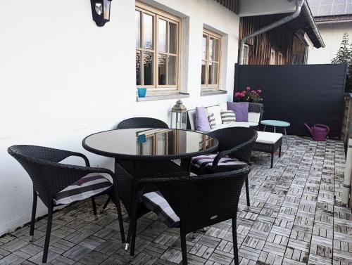 Balkons/terase, Große Ferienwohnung im Allgäu mit Bergblick, Garten & Balkon (Große Ferienwohnung im Allgau mit Bergblick, Garten & Balkon) in Apfeltrang
