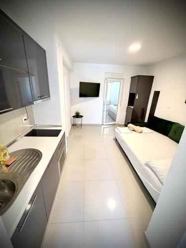 Vip Villa Tina - image 4