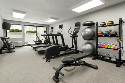 Courtyard by Marriott Fishermans Wharf - image 36