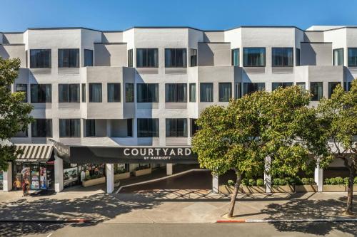 Courtyard by Marriott Fishermans Wharf - image 37
