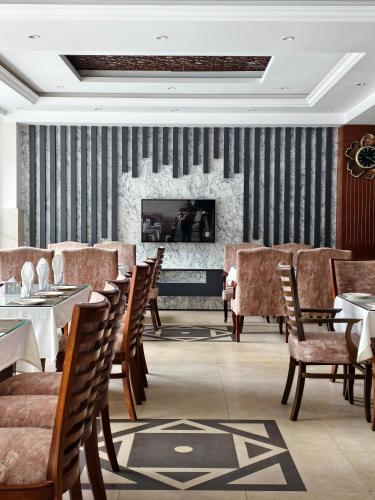 Restaurant, Millennium Inn Hotel Naran in Naran