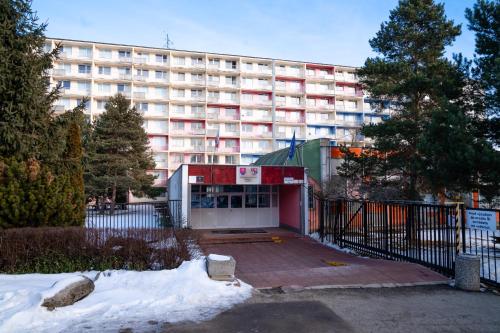 Exterior view, Turisticka ubytovna pri skolskom internate Medicka 2 in Kosice