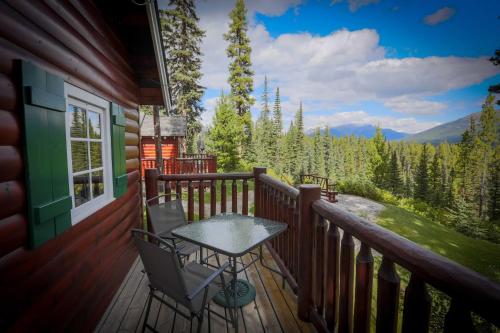 Paradise Lodge And Bungalows Lake Louise Ab Canada Photos