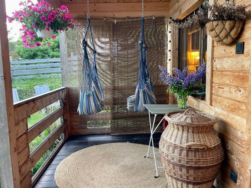 Żurawi klangor domek z sauną i jacuzzi (Zurawi klangor domek z sauna i jacuzzi) in Віліми
