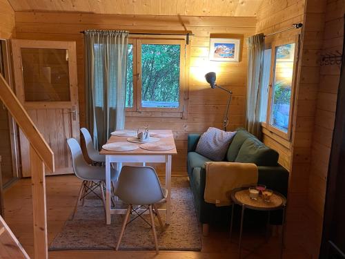 Żurawi klangor domek z sauną i jacuzzi (Zurawi klangor domek z sauna i jacuzzi) in Віліми