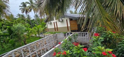 Silver cliff in Odanthurai
