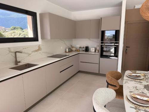 Seadmed, Villa with private pool - Figari in Figari