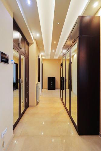 Spacious Sololaki 2BR with Balcony - by Wehost in Tbilisi