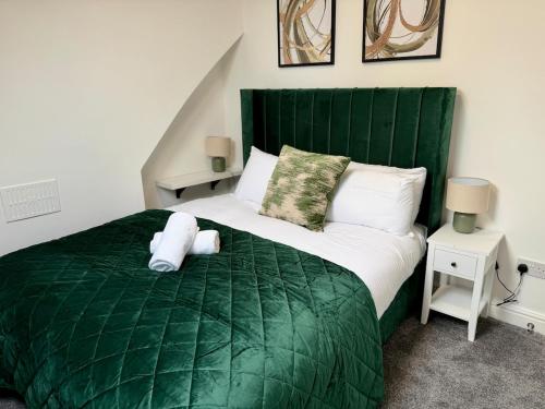 Large Apartment In Cardiff City Centre Sleeps 9 Perfect for Large Groups – khách sạn tại Grangetown