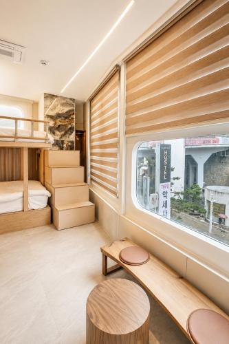 Momentum Hostel Seoul Station