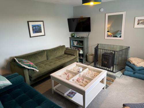 6 Laxay - secluded Holiday Cottage Isle of Lewis in Lochs