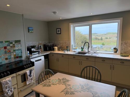 6 Laxay - secluded Holiday Cottage Isle of Lewis in Lochs