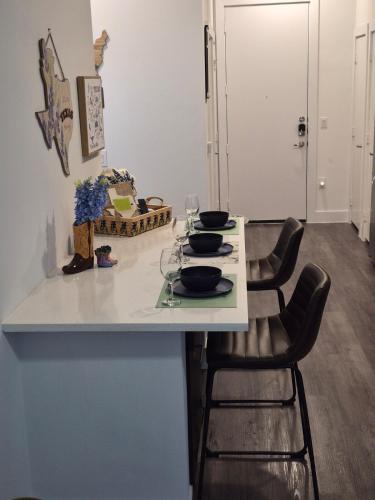 Luxury 1bed 1bath Near Riverwalk, and The Pearl