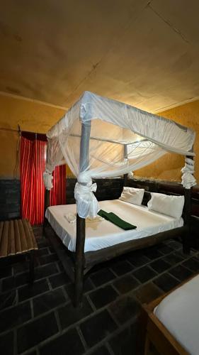 Sunbright Campsite – khách sạn tại Mto Wa Mbu