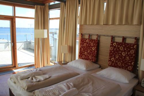 Hiddenseer Hotel - image 14