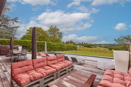 Balcony/terrace, L'Atelier d'Armand - Avec Piscine Privee in Prayssas