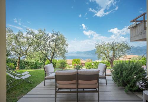 ApartmentsGarda - Albisano Garden Lake View