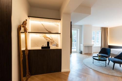 Hotel Lodewijk Van Male