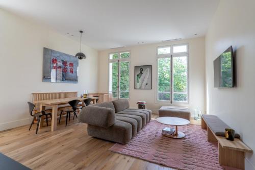 Luxury Paris Escape with AC in the Heart of the 7th