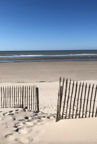 Apartment with balcony in the heart of Le Touquet - image 3