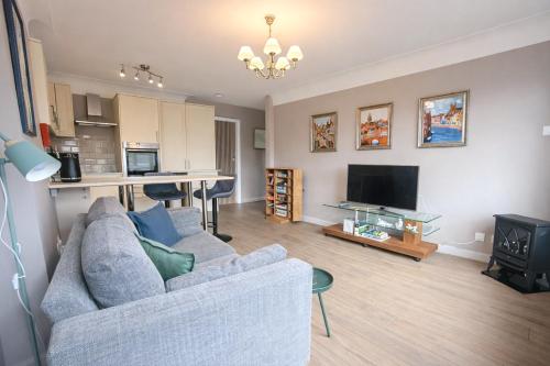 Greenfields Apartment - image 3