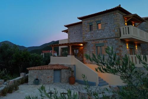 Stone House Villa Nanita 6 gîte à louer Órmos Poúlithra