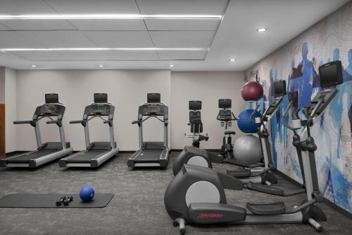 Courtyard by Marriott Richmond Downtown - image 42