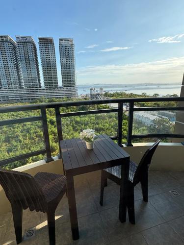 SY BAY Suites cozy staycation near airport Okada in Parañaque