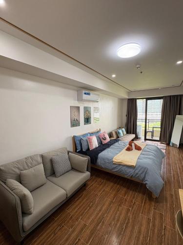 SY BAY Suites cozy staycation near airport Okada in Parañaque