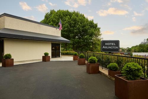 Tampilan eksterior, Hotel Arlington in Arlington (VA)