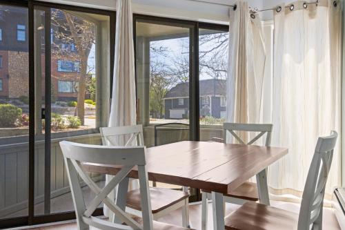 110 Pointes North Inn in Charlevoix, USA