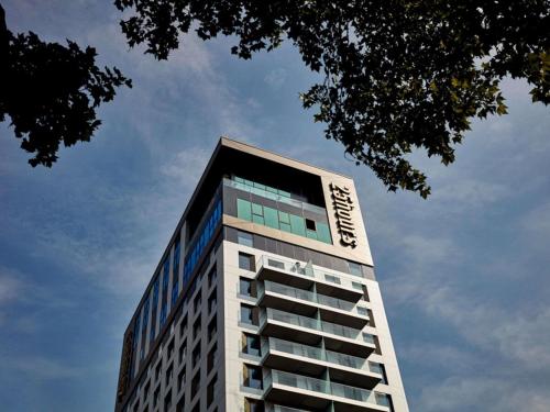 25hours Hotel Duesseldorf Das Tour - Dusseldorf