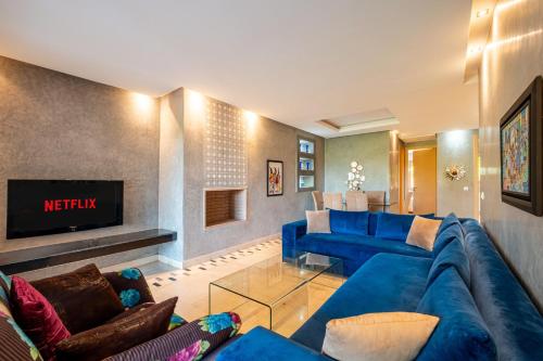 Vue au bord de la piscine Cafe Netflix Appartement Prestigia 2 chambres - image 10