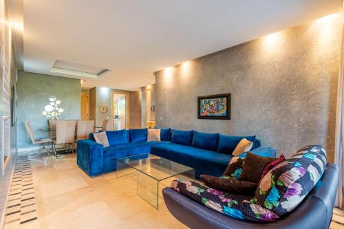Vue au bord de la piscine Cafe Netflix Appartement Prestigia 2 chambres - image 6