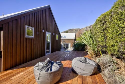 The Point - Great for Families or Groups. Spa pool and close to Ski area and biking trails. - image 3