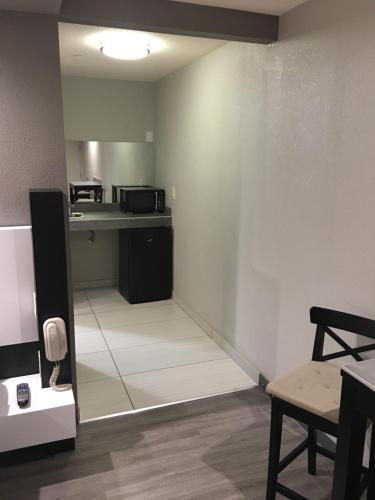 Facilities, Crystal Inn in Missouri City