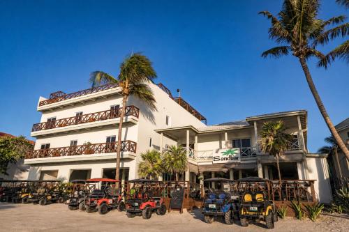 Esterno, Sandbar Beachfront Hotel & Hostel Restaurant in San Pedro
