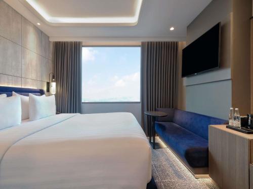 Mercure Tangerang Centre Room Type - Superior Double Room