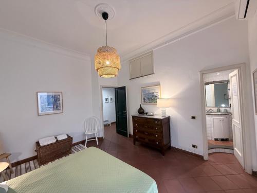 spacious apartment near St Peter's 2 bathrooms up to 5 people 4