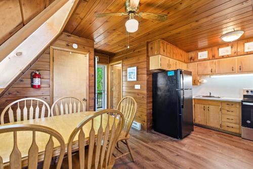Chalet 71 in Stevensville (MI)