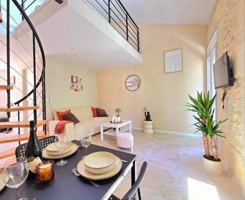 Charmant loft provençal cosy et Climatisé – khách sạn tại Estanove