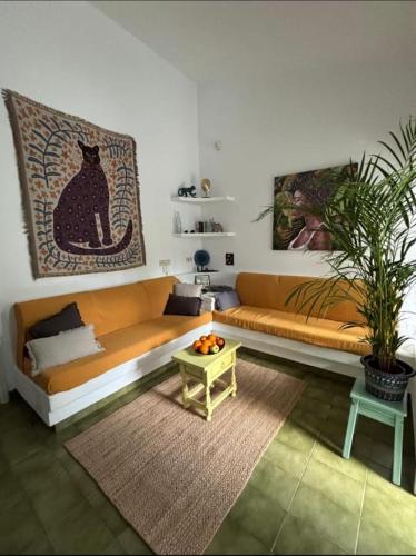 Águila Beach Bungalow with Garden & Pool